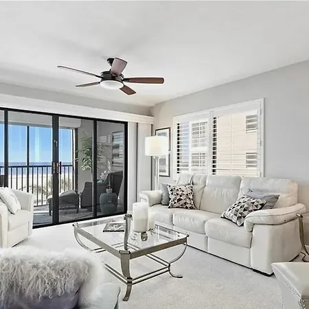 Cozy Two-Bedroom Beachfront Condo